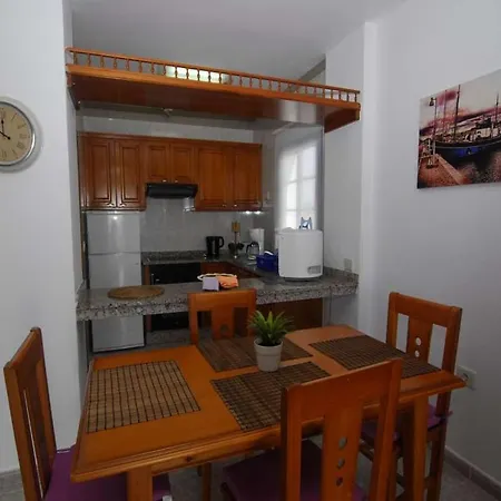 Arrieta Sleeps 4 Wifi T691505 아파트 *